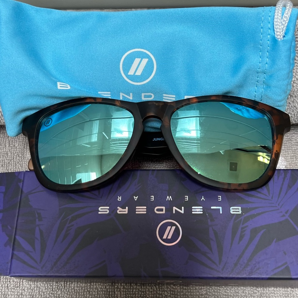 Blenders Sunglasses in Jungle Rain